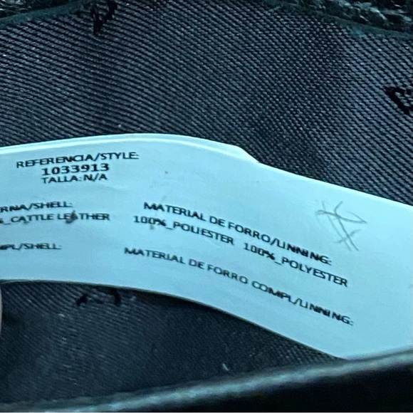 VELEZ Black Cattle Leather Crossbody Wallet Bag - Picture 15 of 16